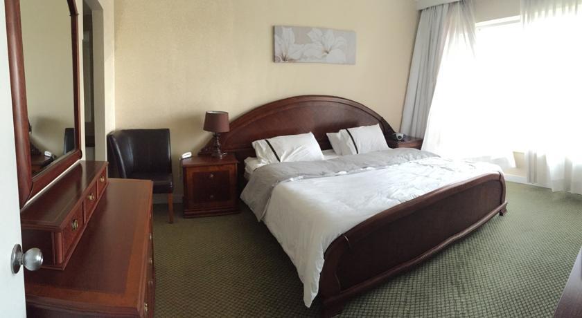 Aparta Hotel Torres De Suites Quito Quarto foto